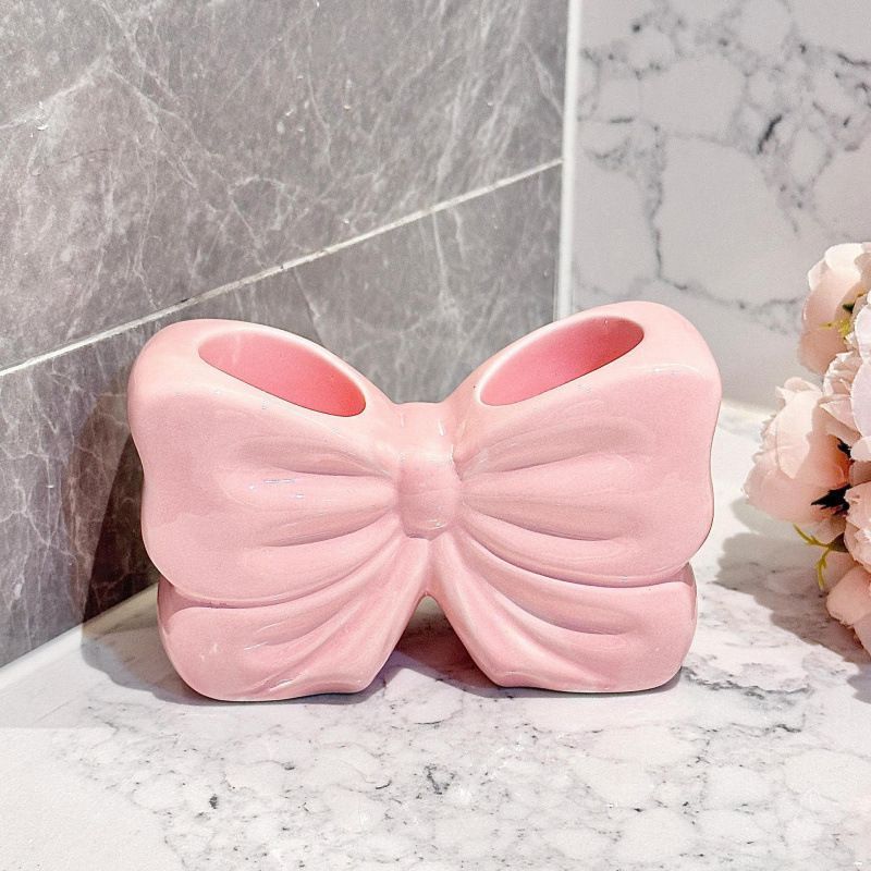 Bow-Tie Toothbrush Holder – Pink